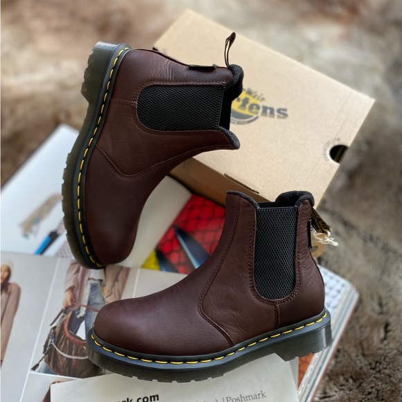Dr. Martens 2976 Warmwair Leather Chelsea Boots - Picture 11 of 11